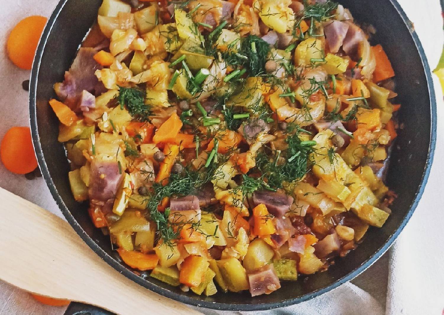 Блюда из репы вкусные и полезные: лучшие рецепты. как приготовить салат, суп, пюре, кашу, варенье, гарнир из репы, рагу с репой, репу жареную, запеченную, фаршированную, с курицей, мясом: рецепты. как парить, варить репу, убрать горечь с репы?