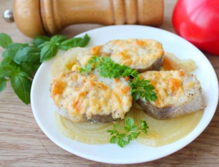Хек, жареный в кляре