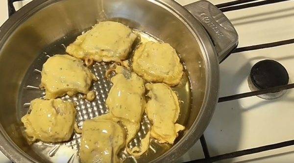 Хек, жареный в кляре