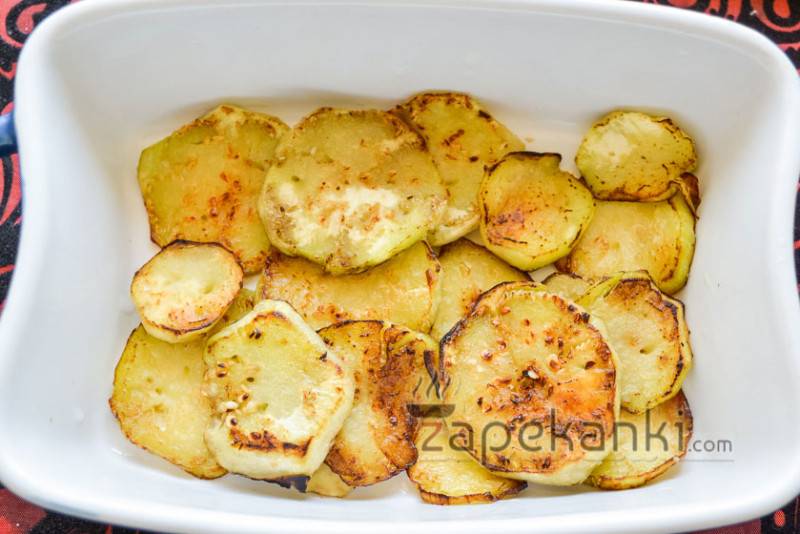 Запеканка из баклажанов с мясом в духовке