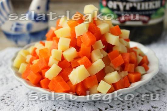 Салат ночь с курицей