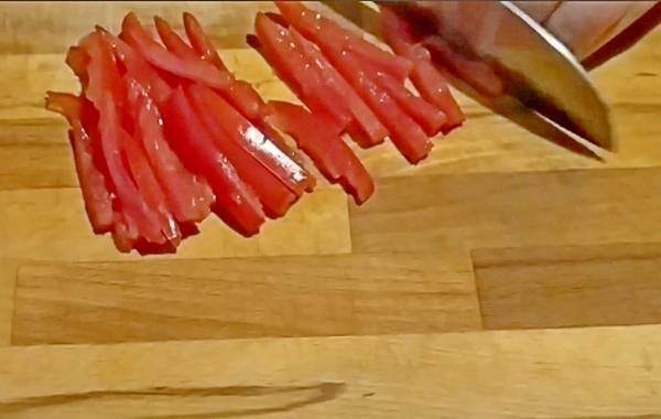 Помидоры, фаршированные сыром и чесноком: 12 простых рецептов