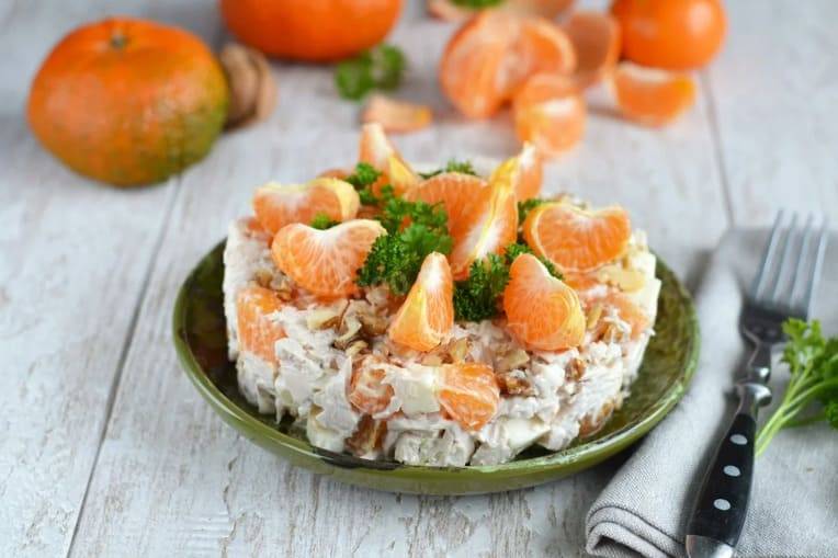 20 простых и вкусных салатов, которые подойдут на все случаи жизни