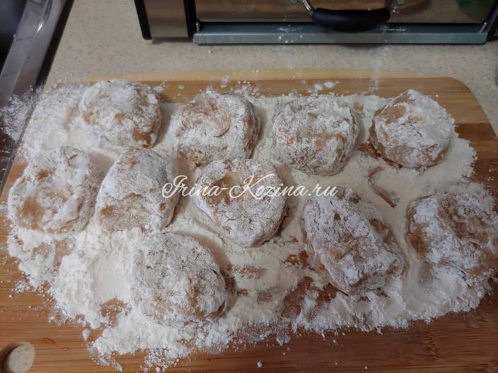 Быстро и вкусно: котлеты из рыбных консервов