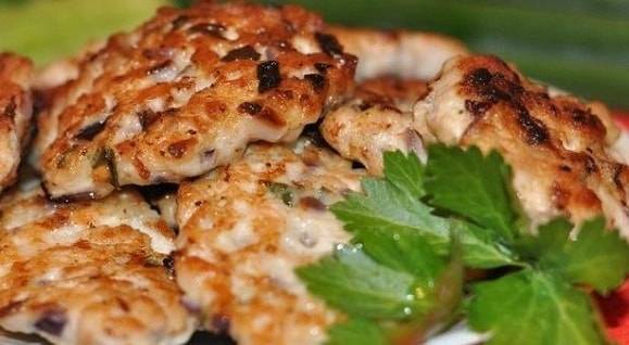 Рубленные куриные котлеты