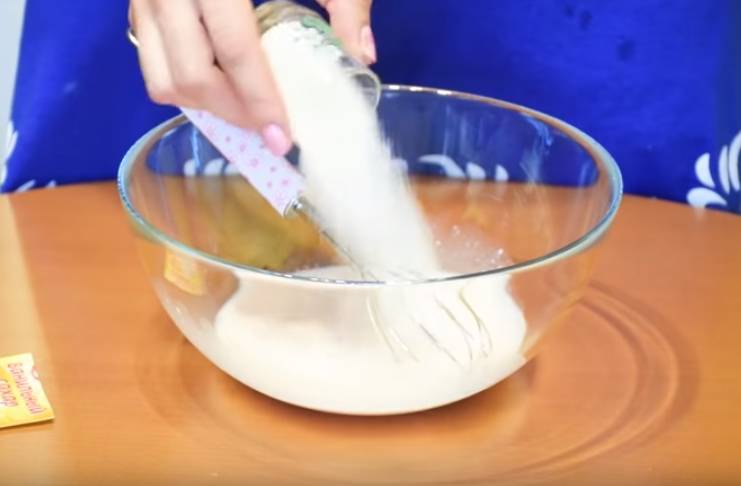 Печем булочки с корицей из вкусного дрожжевого теста