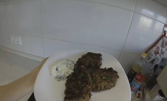Печеночные оладьи из говяжей, свиной или куриной печени. классические пошаговые рецепты на любой вкус