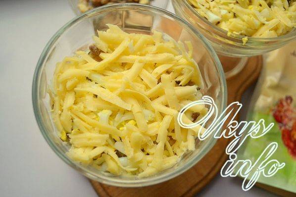 Салат тиффани: 7 простых рецептов с курицей и виноградом