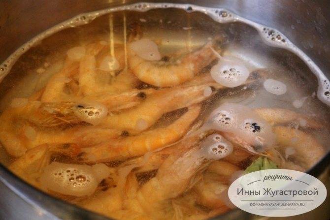 Сырный суп с креветками и крабовыми палочками