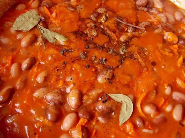 Тушеная фасоль: рецепт
