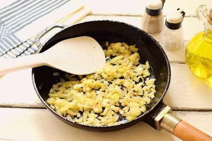 Макароны с сыром фета и овощами
