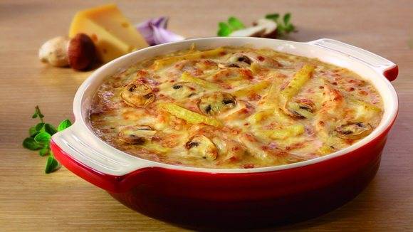 Жульен в картошке с грибами и сыром
