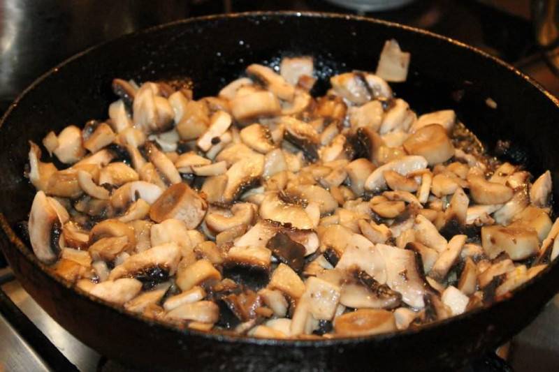 20 простых и вкусных салатов, которые подойдут на все случаи жизни