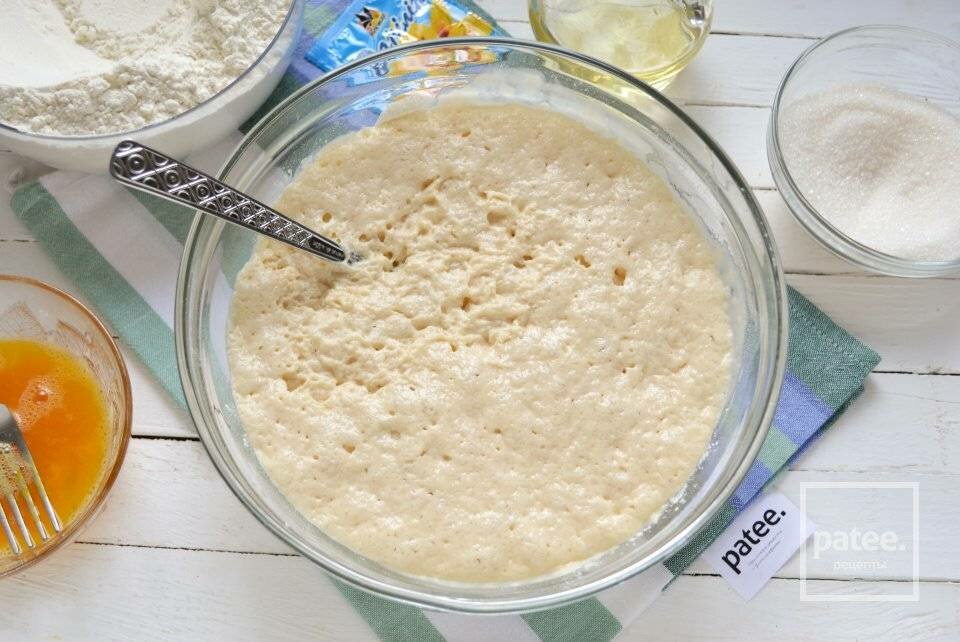 Булочки из дрожжевого теста в духовке