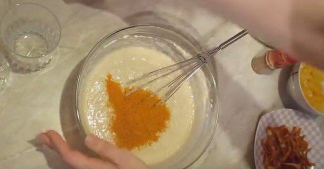 Манник на кефире с яблоками в духовке