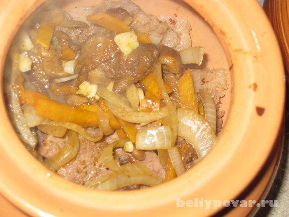 Жульен в картошке с грибами и сыром