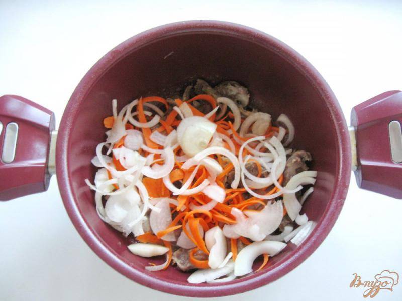 Вкусные тушеные куриные желудки