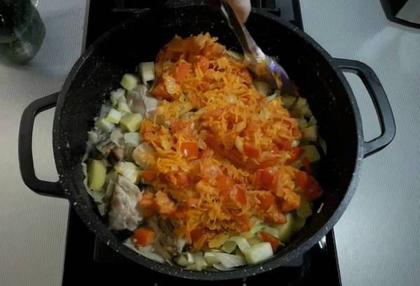 Рагу с курицей и овощами: 6 рецептов