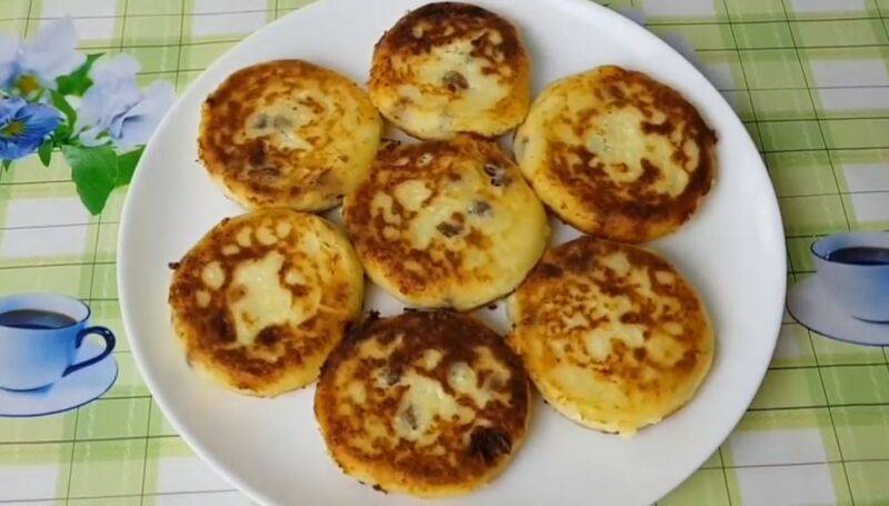 Сырники из творога: 20 пп-рецептов на любой вкус