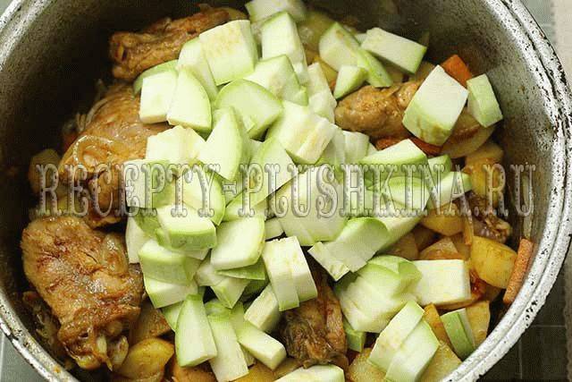 Овощное рагу с курицей