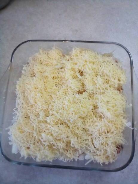 Рыба, тушеная с морковью и луком