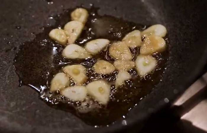 Сырный суп с креветками и крабовыми палочками