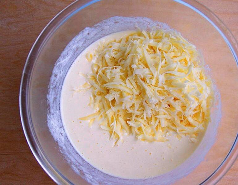 Ленивые хачапури с сыром на сковороде – 6 быстрых и вкусных рецептов
