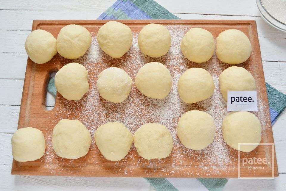 Булочки из дрожжевого теста в духовке