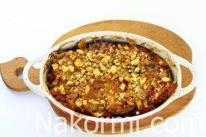 Баклажаны в духовке с помидорами и сыром