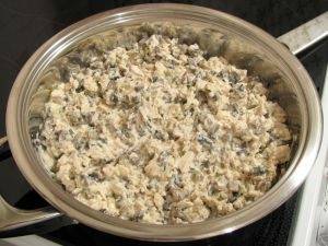 Готовим жульен с курицей и грибами в духовке (в кокотницах, на противне, в горшочках и в форме для запекания)