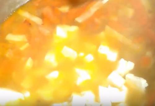 Вкусный сырный суп из плавленых сырков и курицы