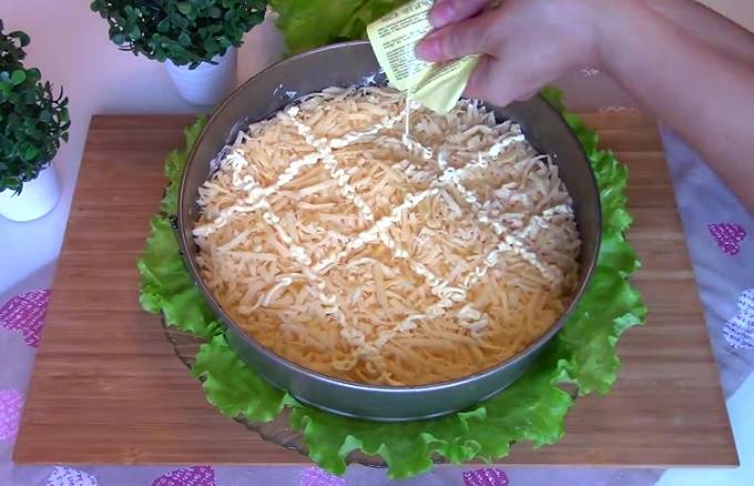 Салаты с ананасами