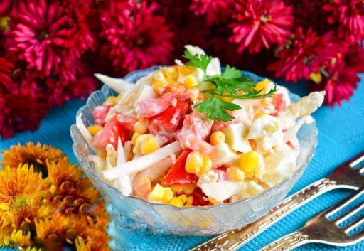 Салат сыр с чесноком и яйцом