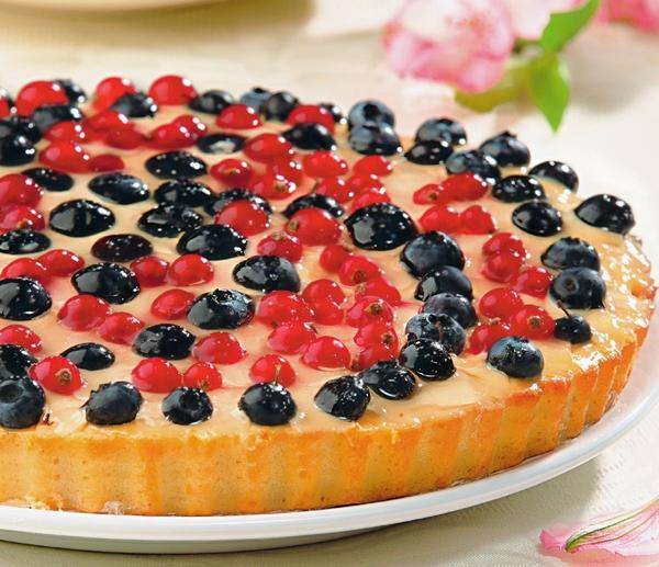 Сорбет из красной смородины и десертного вина