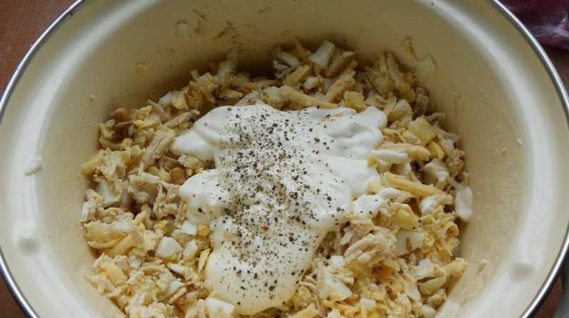 10 вкусных рецептов салата с копченой курицей
