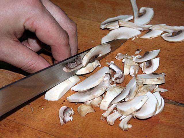 Печень по-строгановски по классическим рецептам