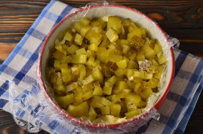Салаты без майонеза на праздничный стол: оригинальные рецепты