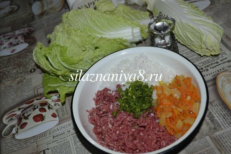 Вкусные голубцы из пекинской капусты с мясным фаршем, приготовленные в духовке по простым рецептам