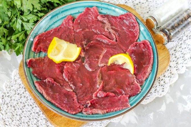 Карпаччо из сырокопченой куриной грудки: рецепт с фото