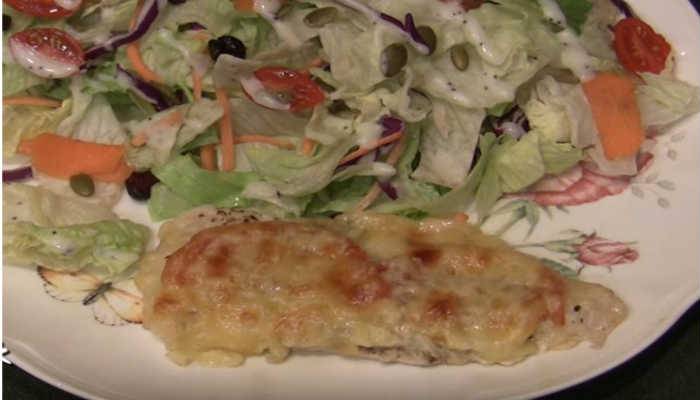 Мясо по-французски из филе куриной грудки: 3 рецепта на выбор