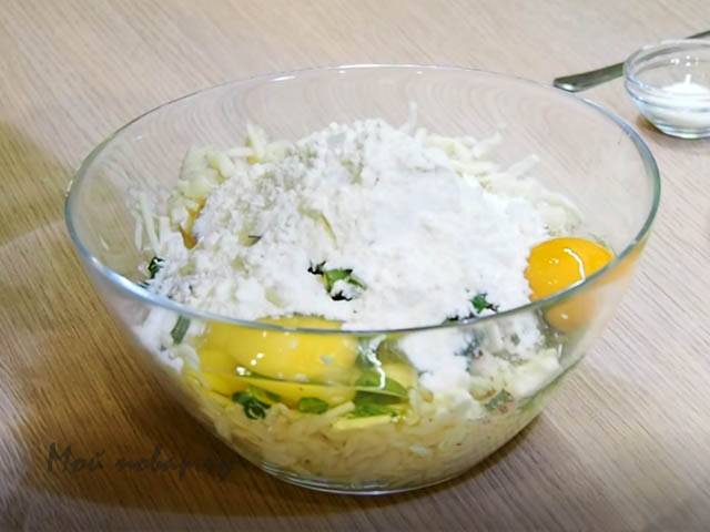 Заливной пирог с капустой на кефире в духовке