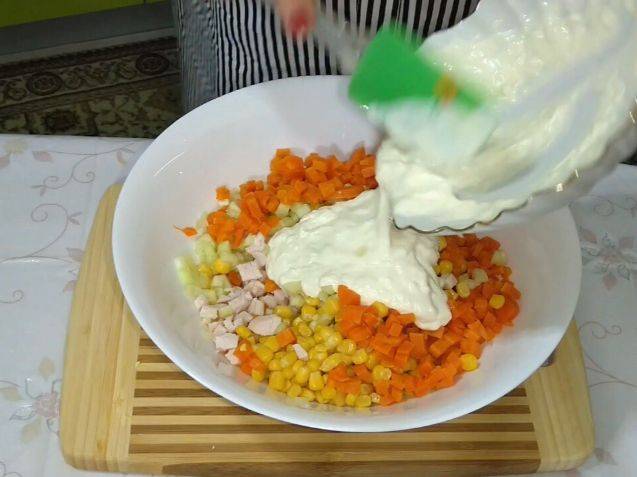 Салаты с ананасами