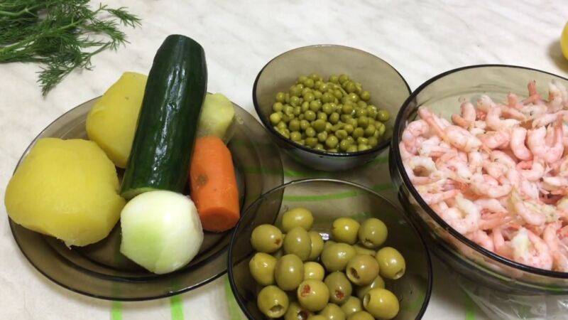 Салат ночь с курицей