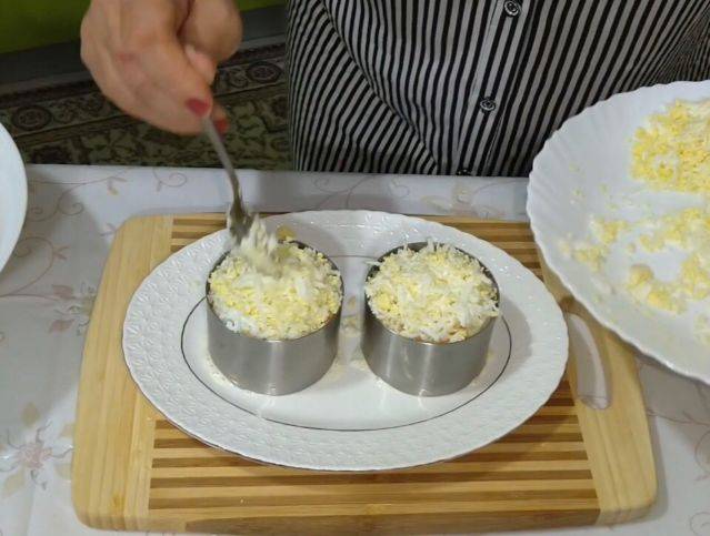 Салаты с ананасами