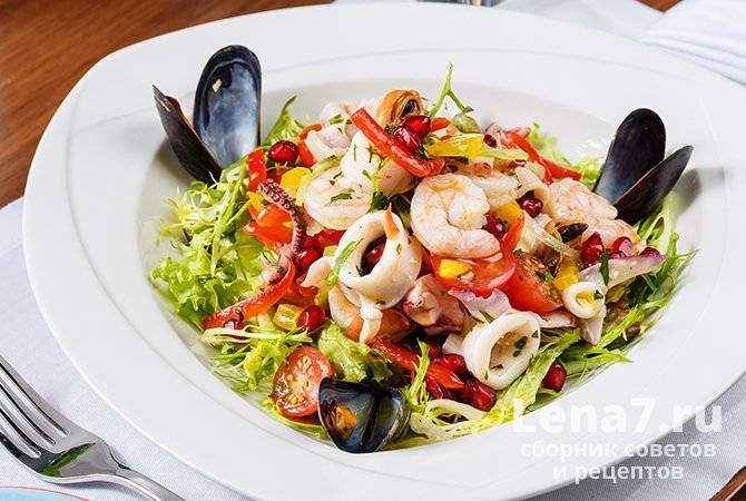 Салат с морепродуктами
