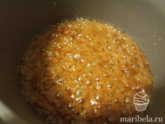 Бананы, жареные в карамели