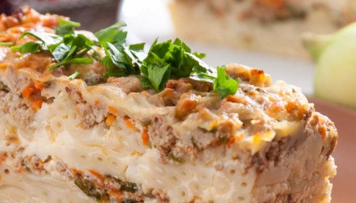 Запеканка из сухих макарон: лучшие рецепты с овощами и сыром, с мясом, творожная