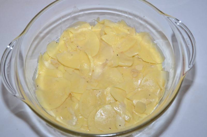 Картошка с овощами в духовке: в фольге, рукаве, горшочках