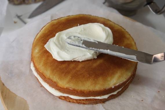 Крем для торта: 20 простых и вкусных рецептов