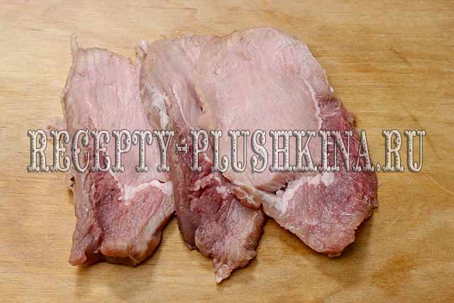 Фаршированные шампиньоны в духовке с сыром и ветчиной